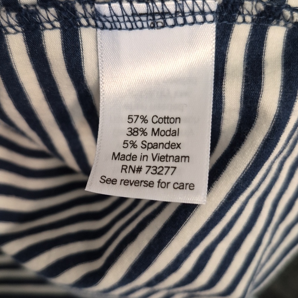 LC Lauren Conrad Plus Size 2X Black & White Striped V-Neck Women’s Top - Picture 5 of 5